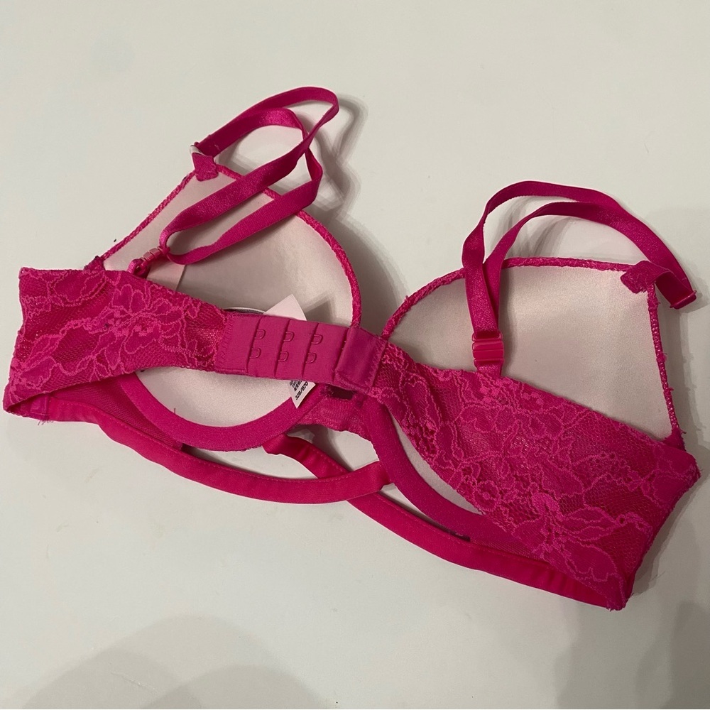 Victorias Secret Bra - Picture 2 of 3